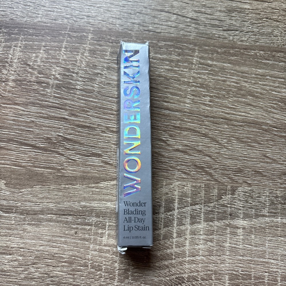 NEW Wonderskin Blading All Day Lip Stain Shade  HUSH